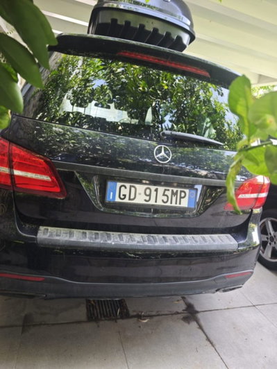 Mercedes-Benz GLS 350 d 4Matic Premium (2)
