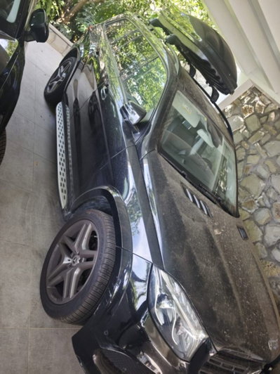 Mercedes-Benz GLS 350 d 4Matic Premium (3)
