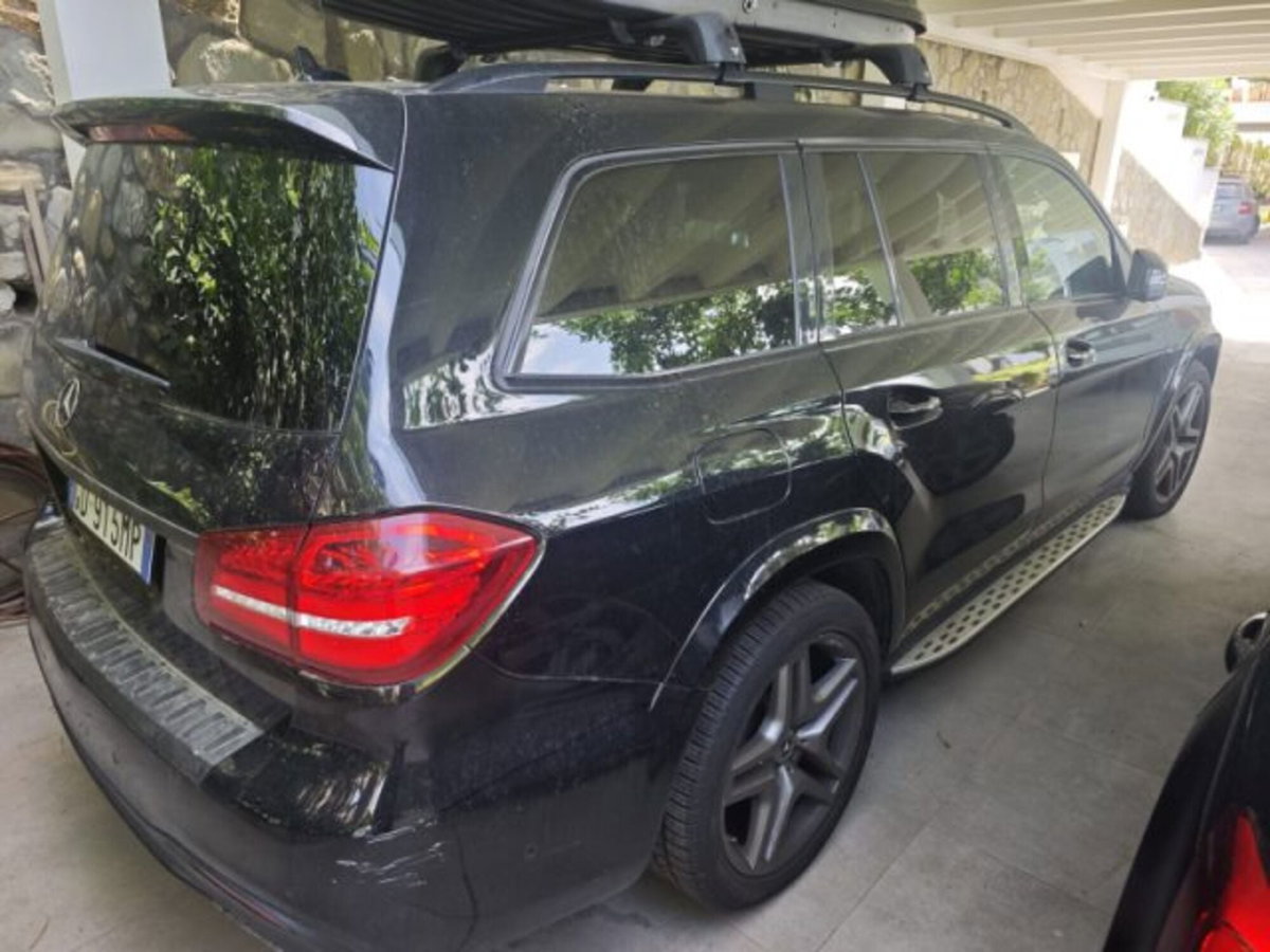 Mercedes-Benz GLS 350 d 4Matic Premium (4)