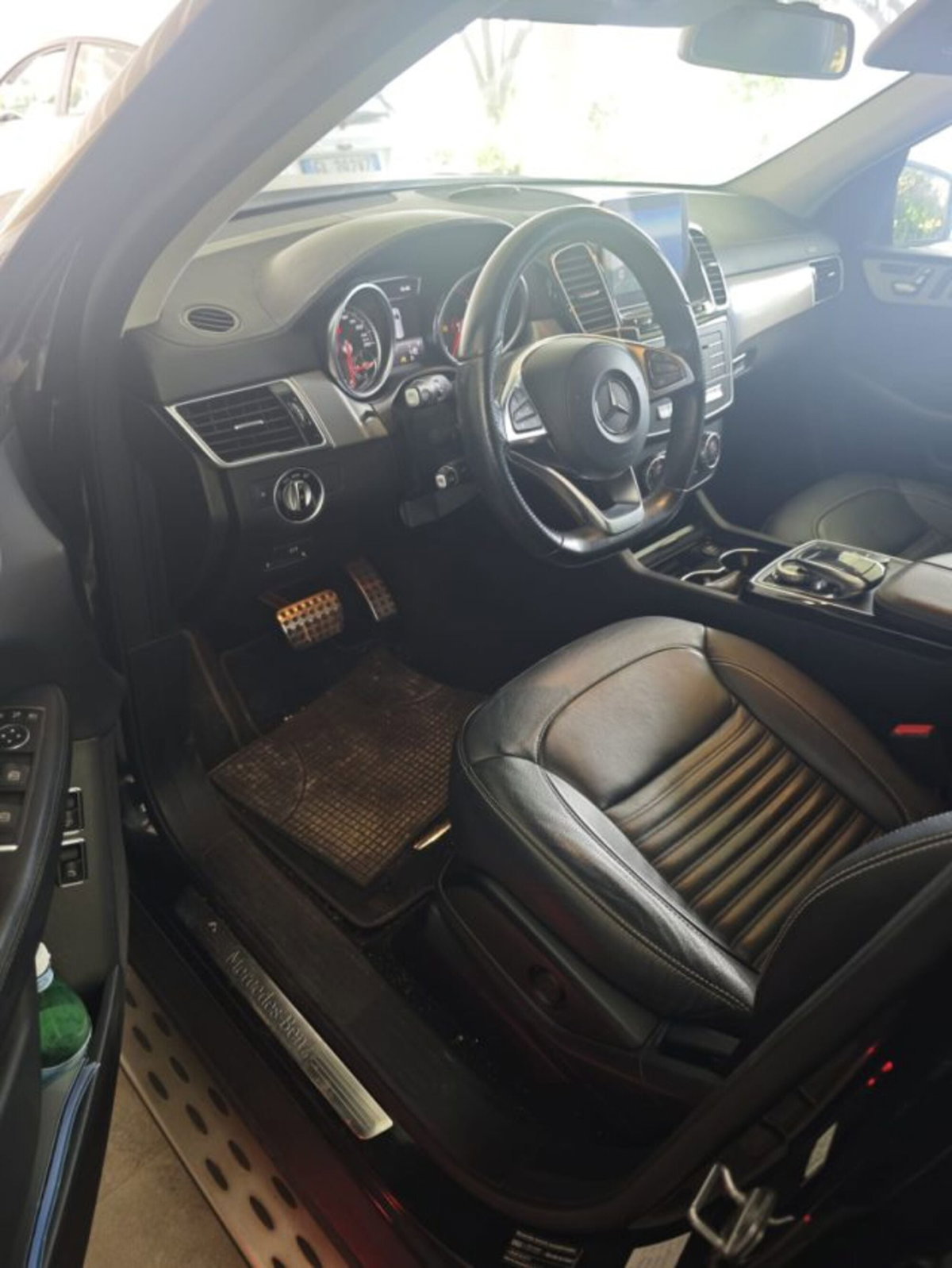 Mercedes-Benz GLS 350 d 4Matic Premium (8)