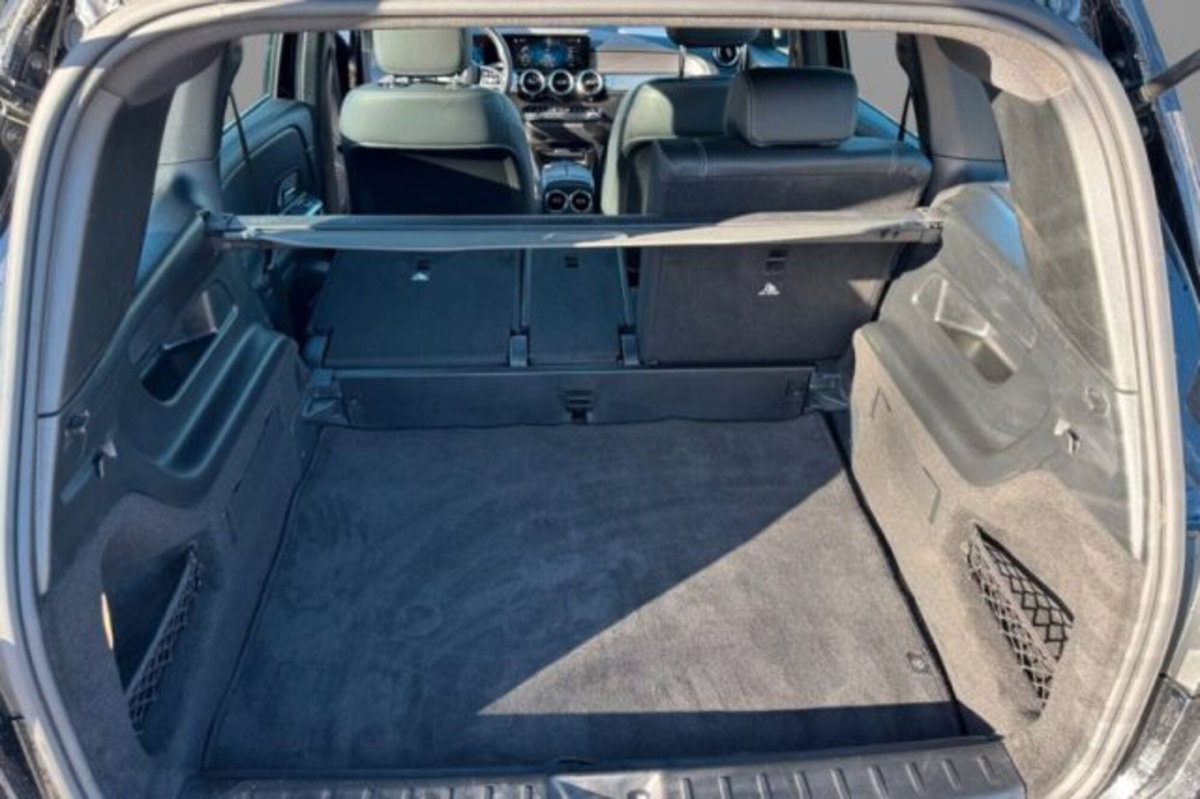 Mercedes-Benz GLB 200 d Automatic Sport (8)