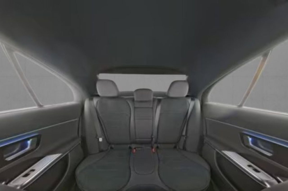 Mercedes-Benz Classe E 300 BlueEFFICIENCY 4Matic Avantg. AMG (6)