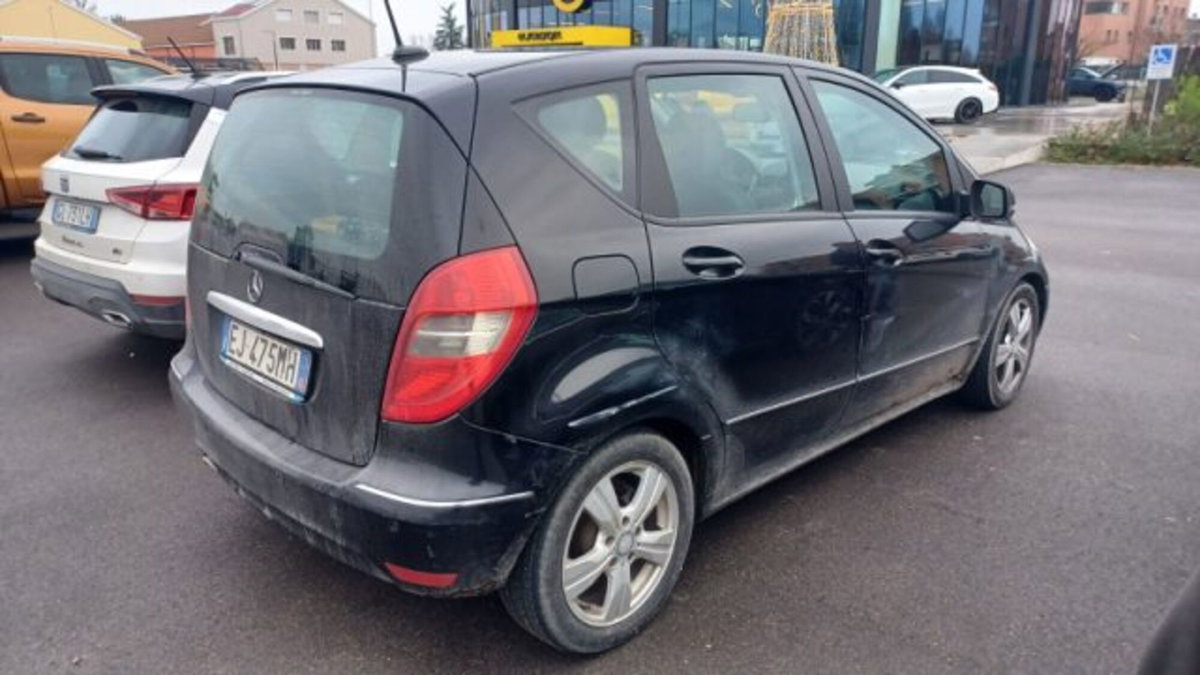 Mercedes-Benz Classe A 160 CDI Avantgarde (3)