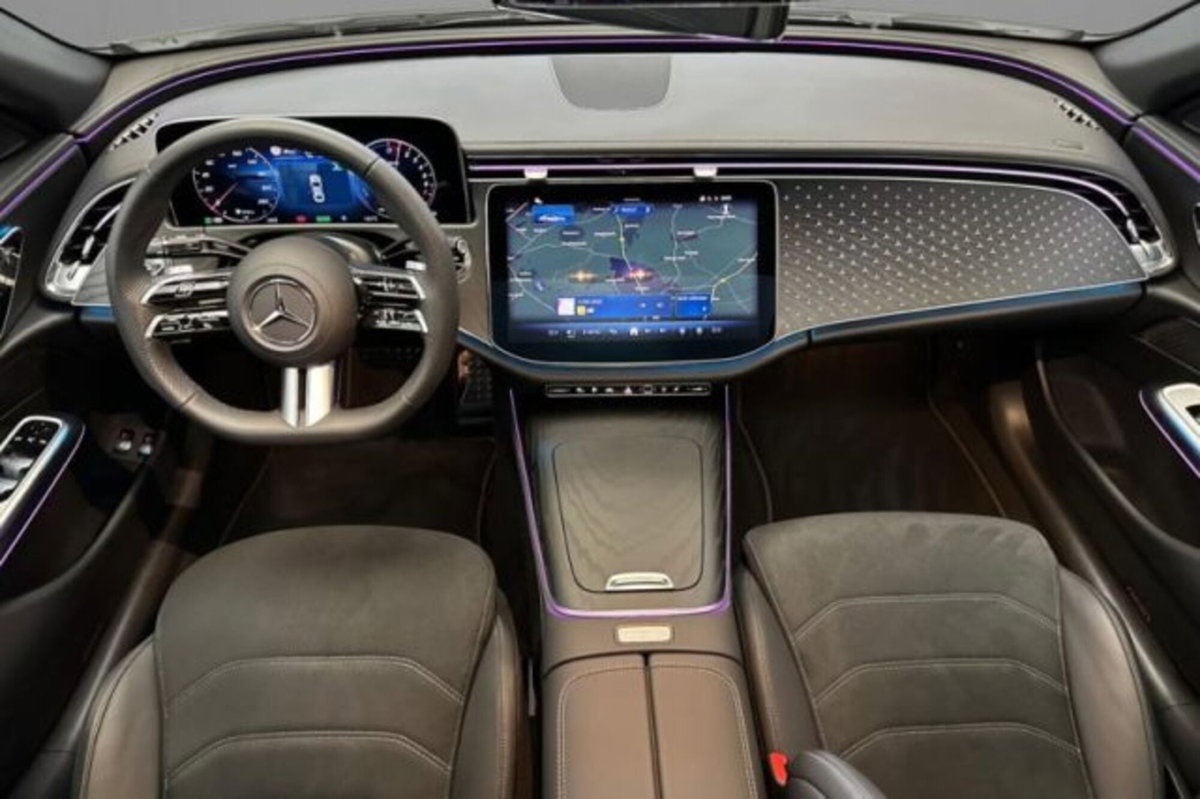 Mercedes-Benz Classe E 300 BlueEFFICIENCY 4Matic Avantg. AMG (5)