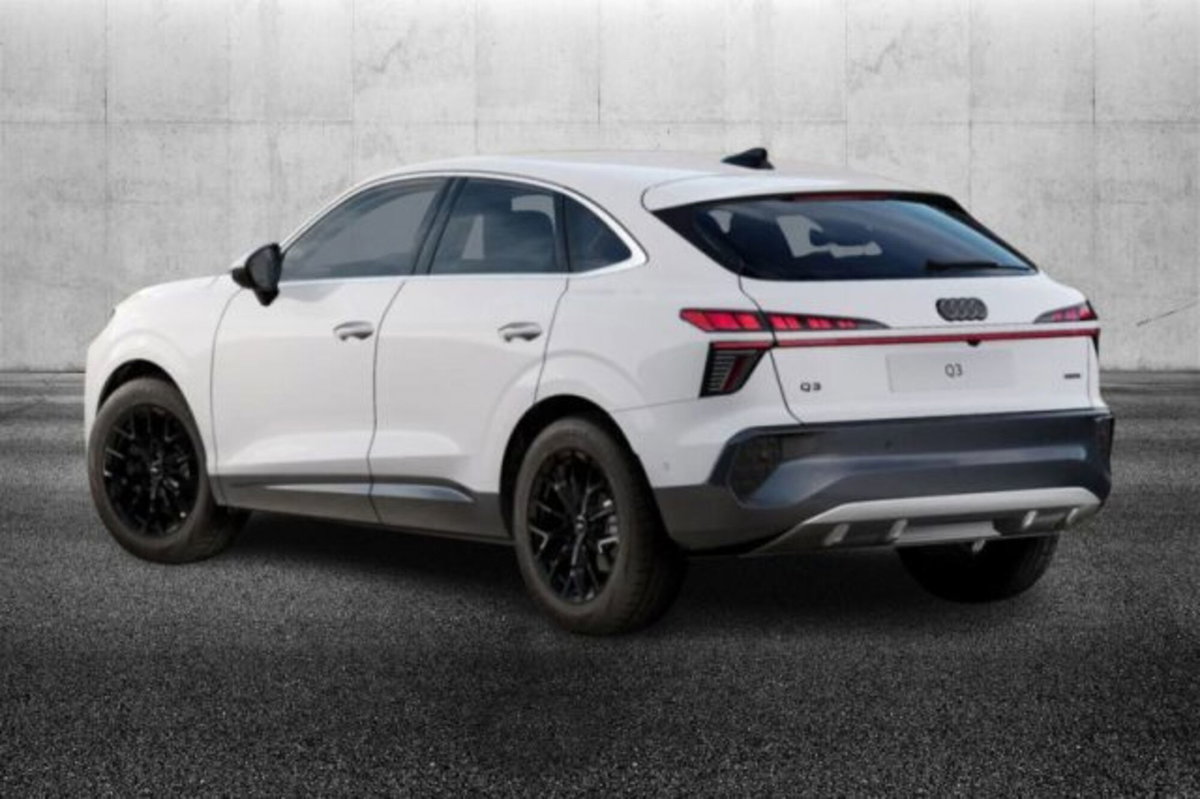 Audi Q3 Sportback 2.0 tfsi S line edition quattro 204cv s-tronic (2)