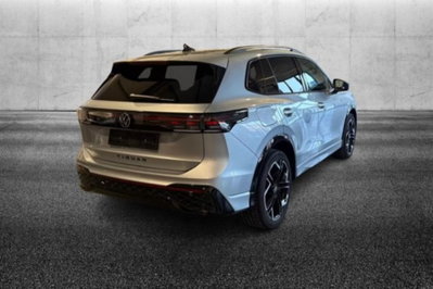 Volkswagen Tiguan 2.0 tdi R-Line 150cv dsg (4)