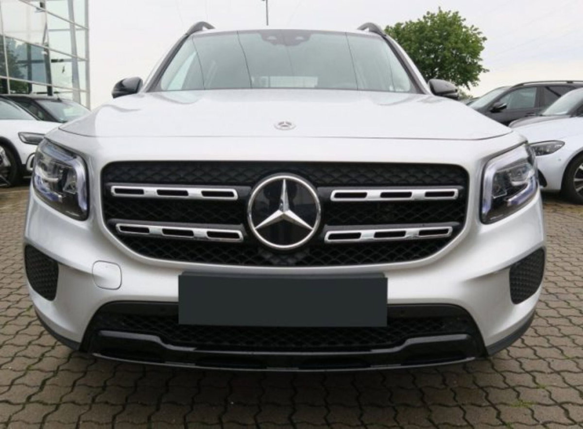 Mercedes-Benz GLB 180 d Automatic Sport Plus (2)
