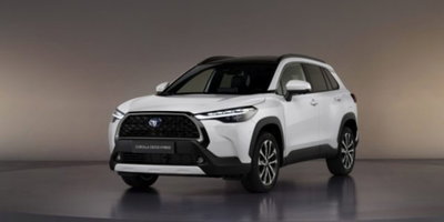 Toyota Corolla Cross Hybrid 2.0 Hybrid 197 CV E-CVT Lounge Light (3)