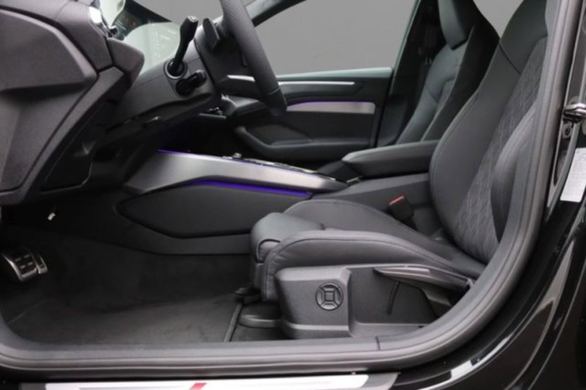 Audi A4 Avant 40 TDI S tronic S line edition (7)