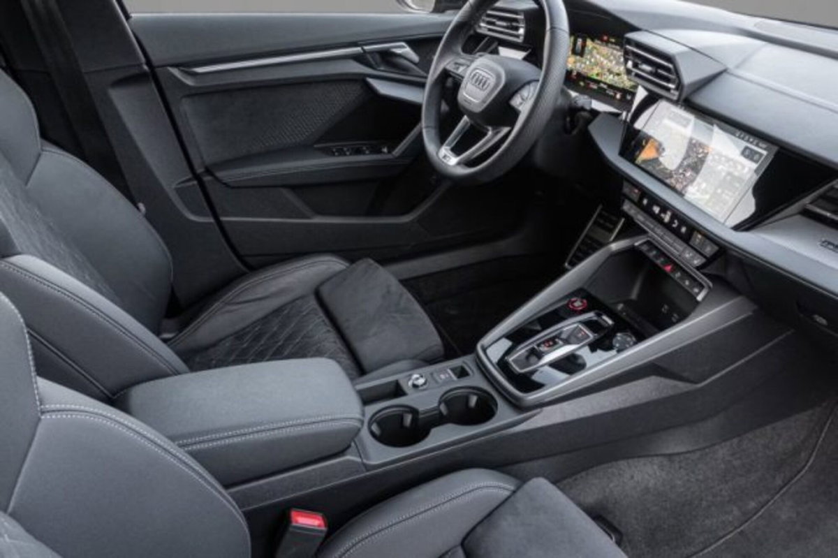 Audi S3 Sportback 2.0 tfsi quattro s-tronic (7)