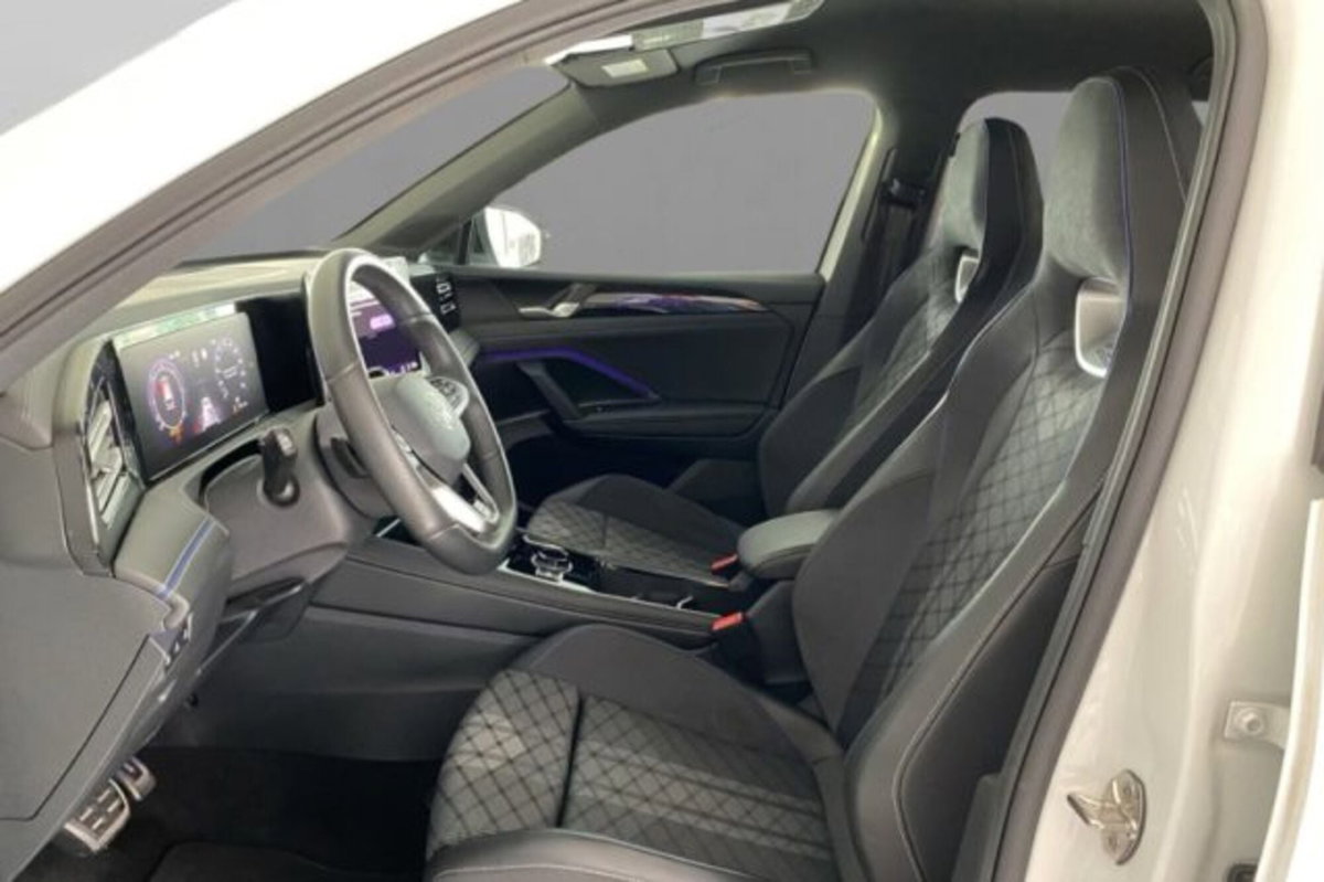 Volkswagen Tiguan 2.0 tdi R-Line 150cv dsg (6)