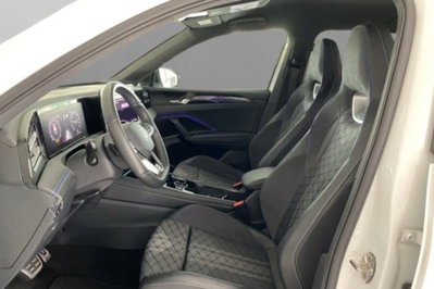 Volkswagen Tiguan 2.0 tdi R-Line 150cv dsg (6)