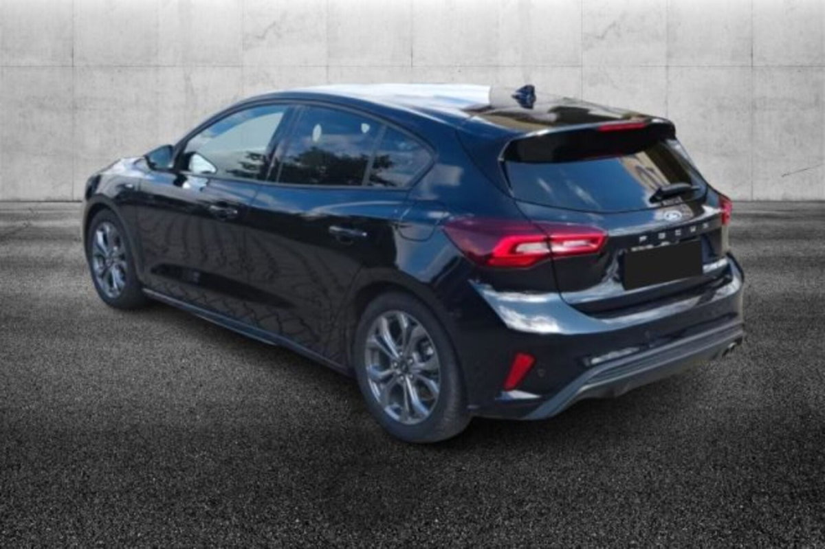 Ford Focus 1.5 EcoBlue 115 CV automatico 5p. ST-Line Style (3)