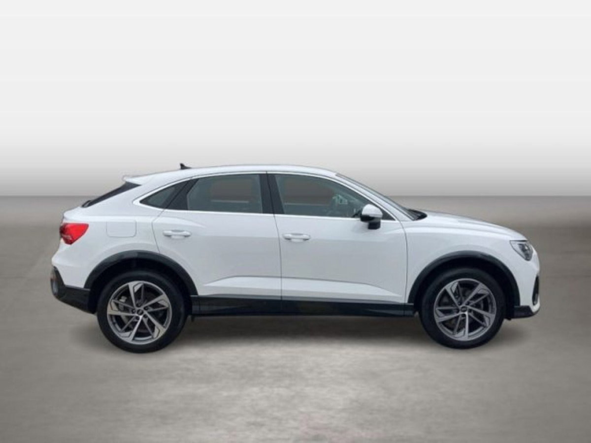 Audi Q3 Sportback 45 TFSI e S tronic S line edition (4)