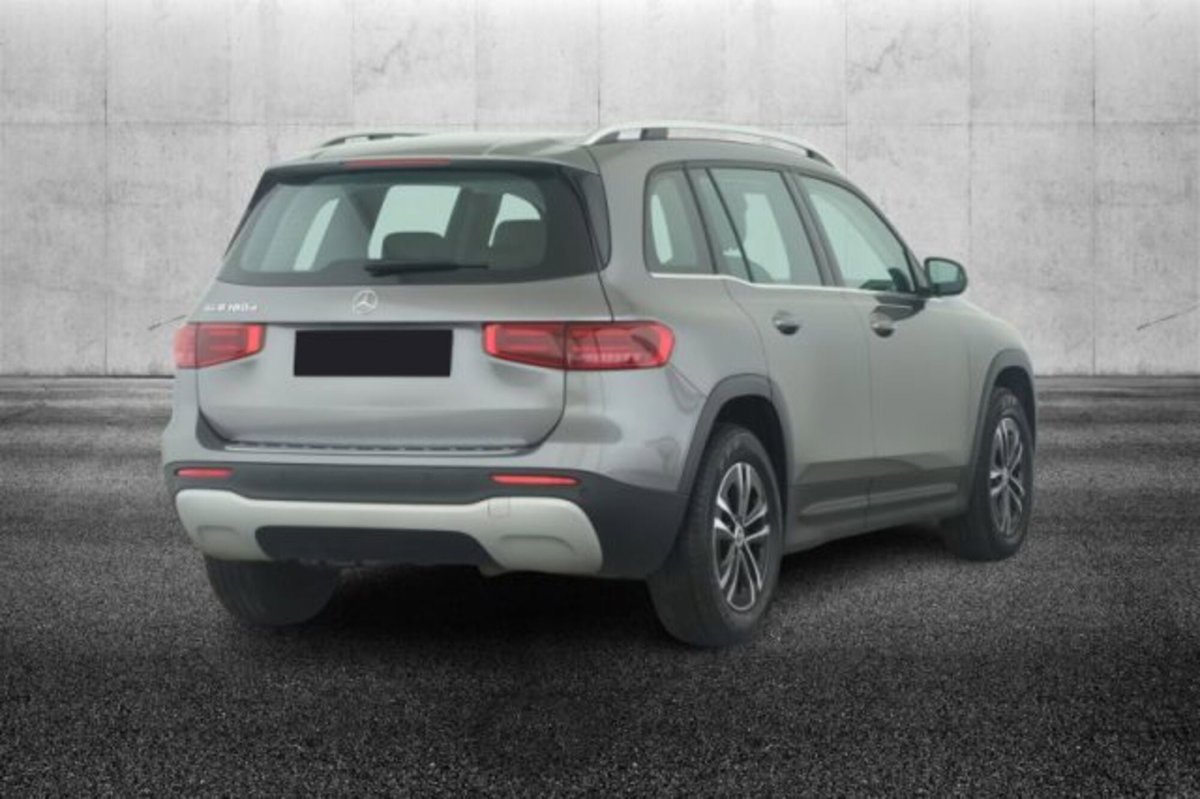 Mercedes-Benz GLB 180 d Progressive Advanced Plus auto (2)