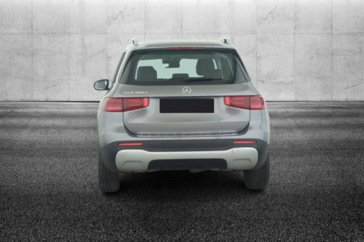 Mercedes-Benz GLB 180 d Progressive Advanced Plus auto (5)