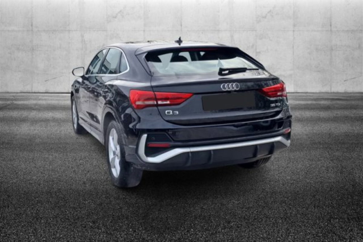 Audi Q3 Sportback 35 TDI quattro S tronic S line edition (2)