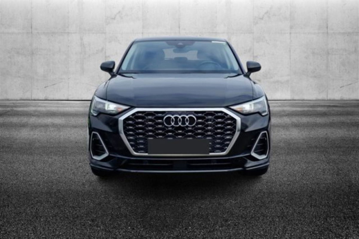 Audi Q3 Sportback 35 TDI quattro S tronic S line edition (4)