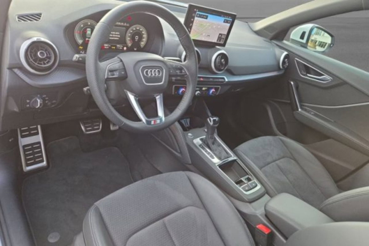 Audi Q2 Q2 35 TDI S tronic S line Edition (6)