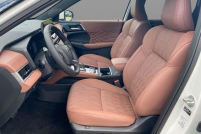 Mitsubishi Outlander 2.4 MIVEC 4WD PHEV Intense (7)