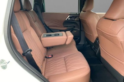 Mitsubishi Outlander 2.4 MIVEC 4WD PHEV Intense (8)