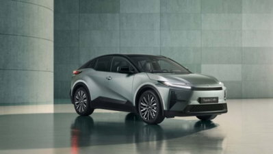 Toyota Toyota C-HR 1.8 hev Premium fwd e-cvt (2)