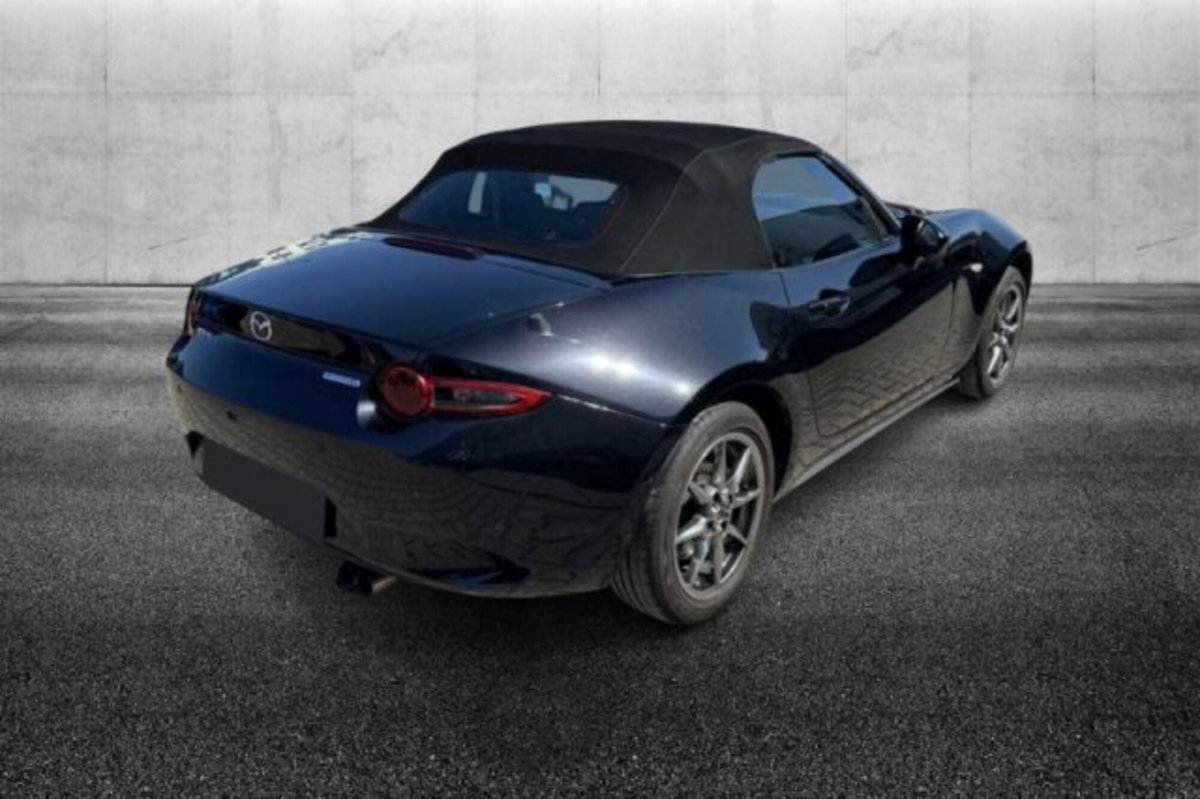 Mazda MX-5 1.5L Skyactiv-G Exceed (3)