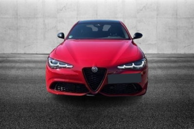 Alfa Romeo Giulia 2.0 Turbo 280 CV AT8 AWD Q4 Estrema (5)