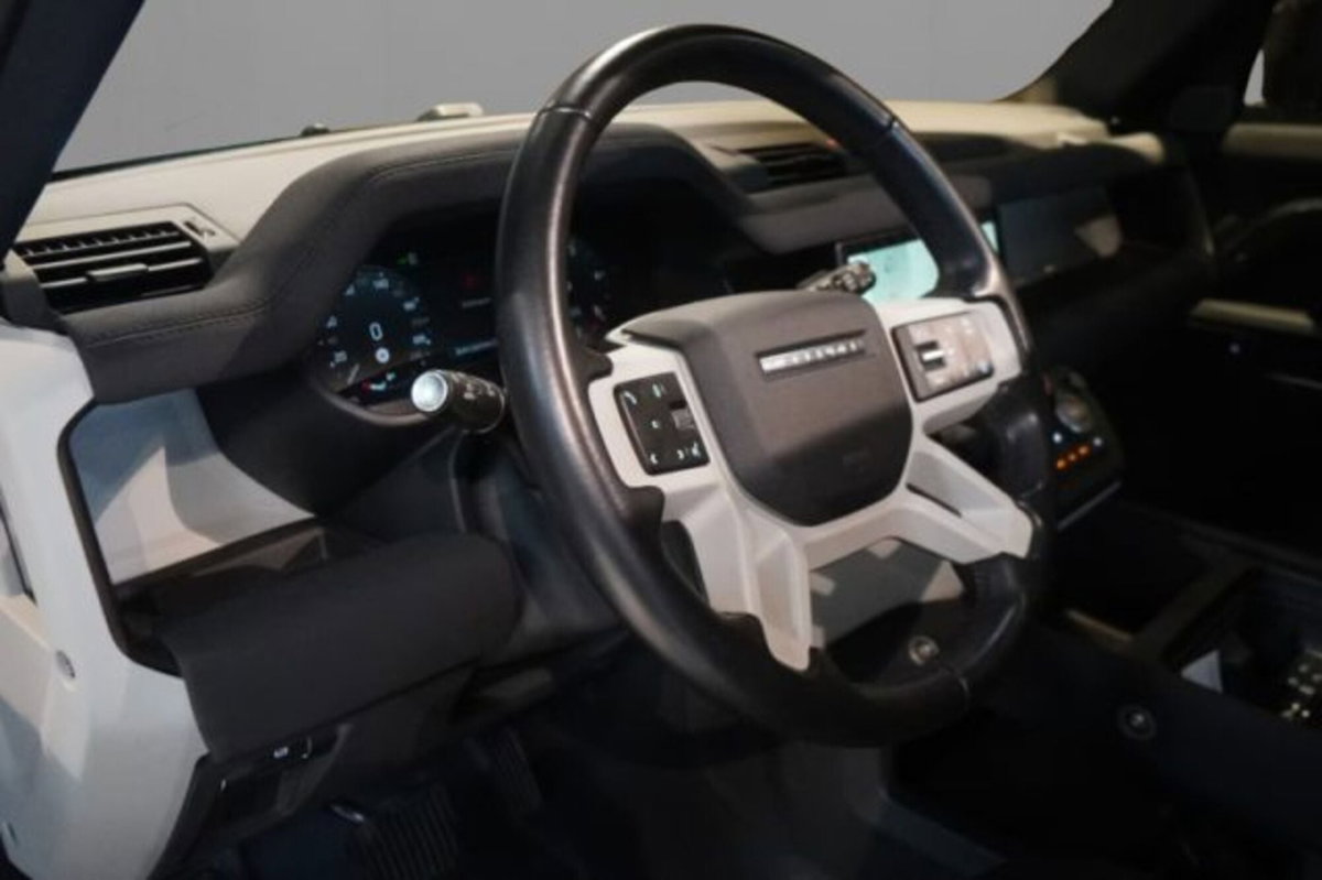 Land Rover Defender 110 3.0d i6 mhev X-Dynamic SE awd 250cv auto (5)