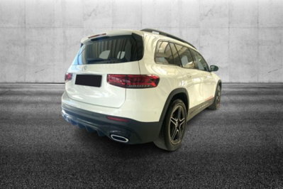 Mercedes-Benz GLB 200 Automatic 4Matic Premium (3)