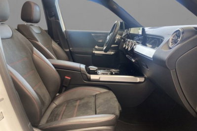 Mercedes-Benz GLB 200 Automatic 4Matic Premium (7)