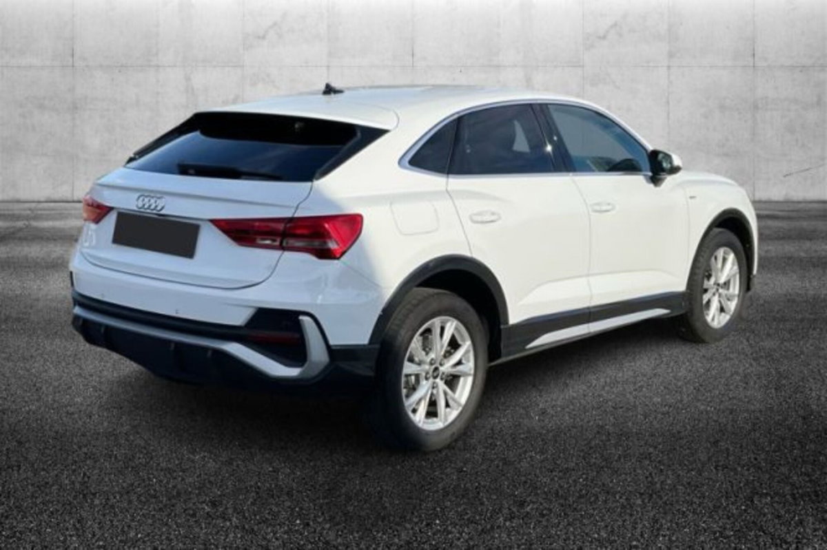 Audi Q3 Sportback 45 TFSI e S tronic S line edition (3)