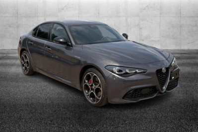 Alfa Romeo Giulia 2.0 Turbo 280 CV AT8 AWD Q4 Veloce (2)