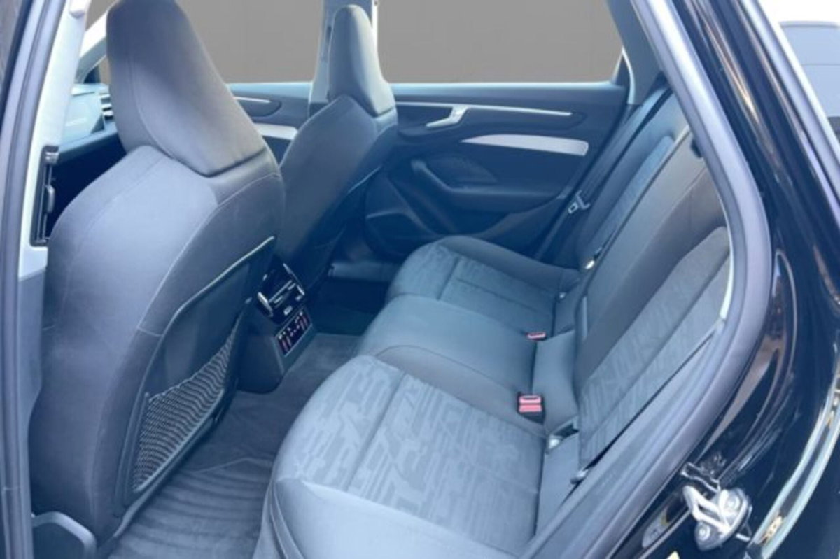 Audi A6 Avant 40 2.0 TDI quattro ultra S tronic Business (8)