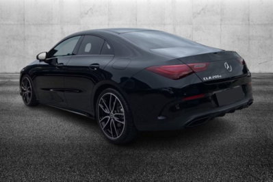 Mercedes-Benz CLA 200 d Automatic Premium (4)