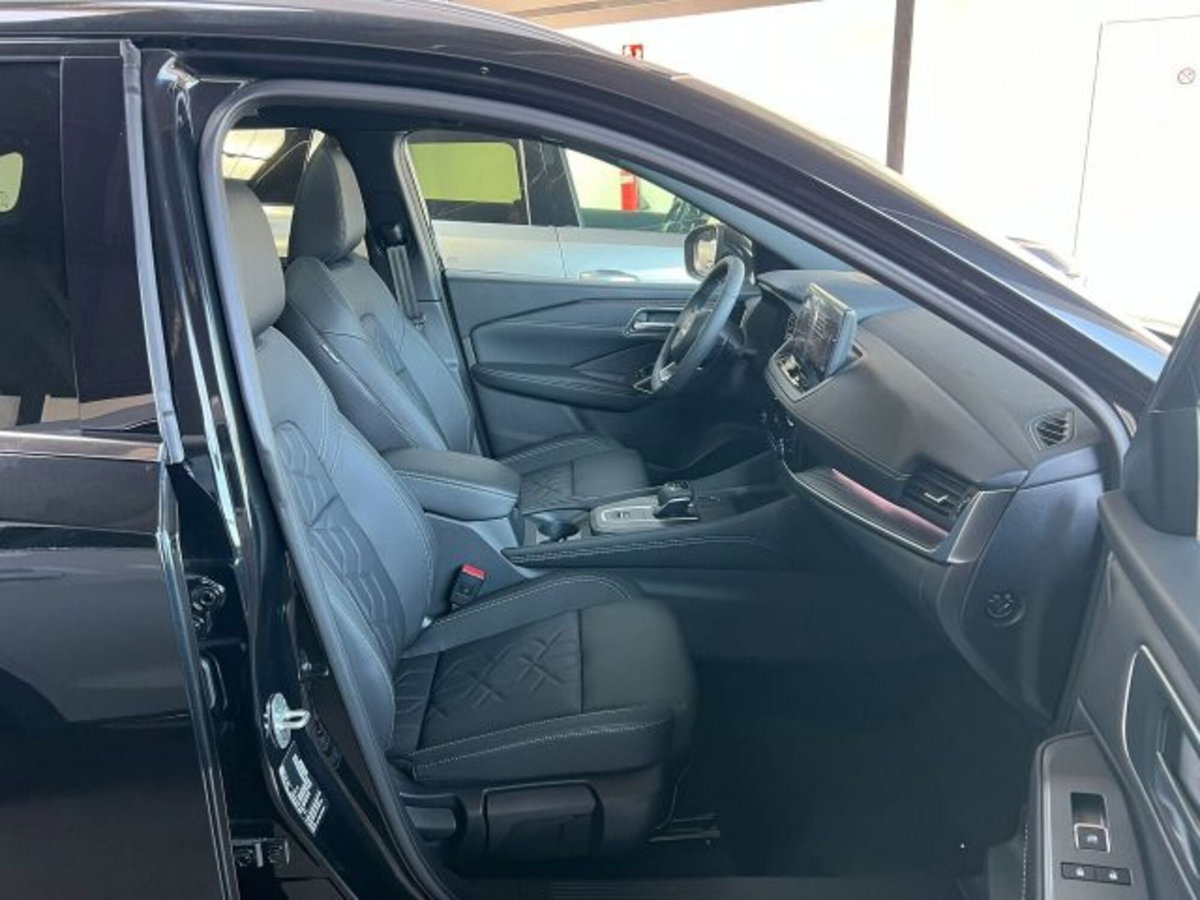 Nissan Qashqai 1.3 mhev Tekna 2wd 158cv (12)