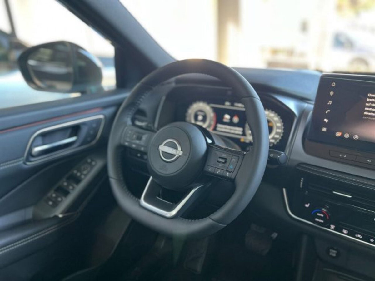 Nissan Qashqai 1.3 mhev Tekna 2wd 158cv (14)