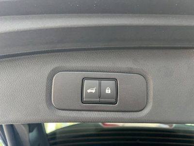 Nissan Qashqai 1.3 mhev Tekna 2wd 158cv (7)
