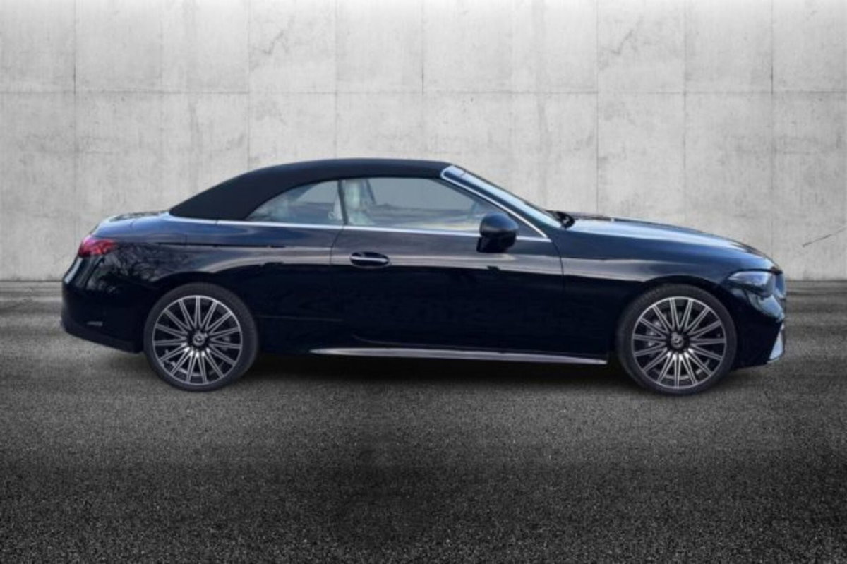 Mercedes-Benz CLE Cabrio 300 AMG Line Premium Plus 4matic auto (5)