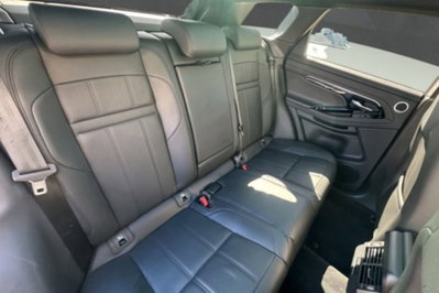 Land Rover Range Rover Evoque 2.0D I4 163CV AWD Auto R-Dynamic SE (8)