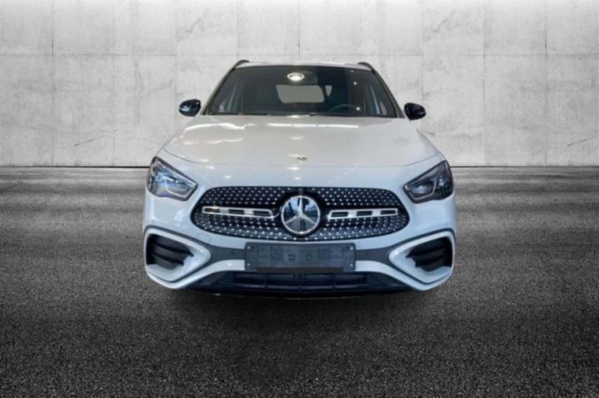 Mercedes-Benz GLA SUV 200 d AMG Line Premium Plus 4matic auto (5)