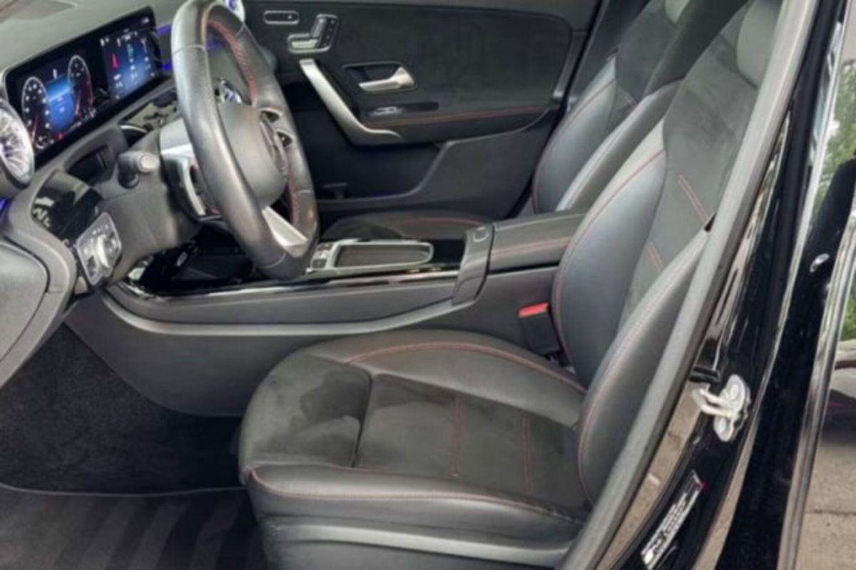 Mercedes-Benz Classe A Sedan 220 d AMG Line Premium Plus auto (5)