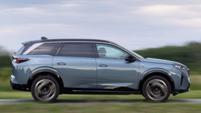 Peugeot 5008 1.2 hybrid Allure Business 145cv 7p.ti e-dcs6 (3)