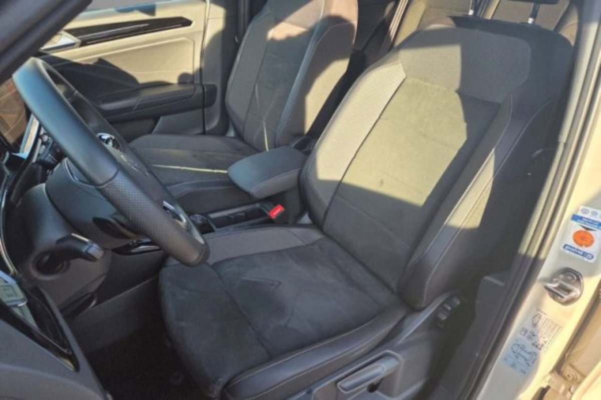Volkswagen T-Roc 2.0 tdi R-Line 4motion 150cv dsg (7)