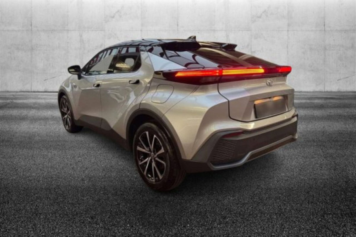 Toyota Toyota C-HR 1.8 Hybrid E-CVT Trend (4)