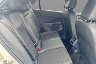 Volkswagen T-Roc 1.5 etsi R-Line 150cv dsg (7)