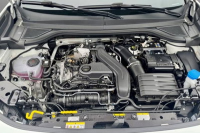 Volkswagen T-Roc 1.5 etsi R-Line 150cv dsg (8)