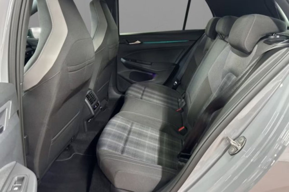 Volkswagen Golf 2.0 TDI GTD DSG (8)
