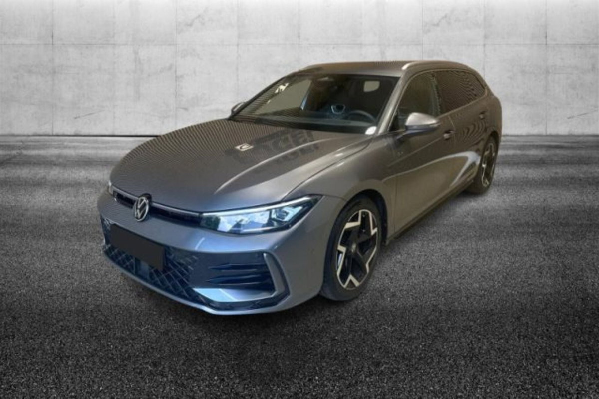 Volkswagen Passat 2.0 tdi scr R-Line 150cv dsg