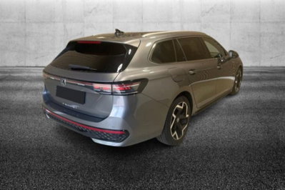 Volkswagen Passat 2.0 tdi scr R-Line 150cv dsg (2)
